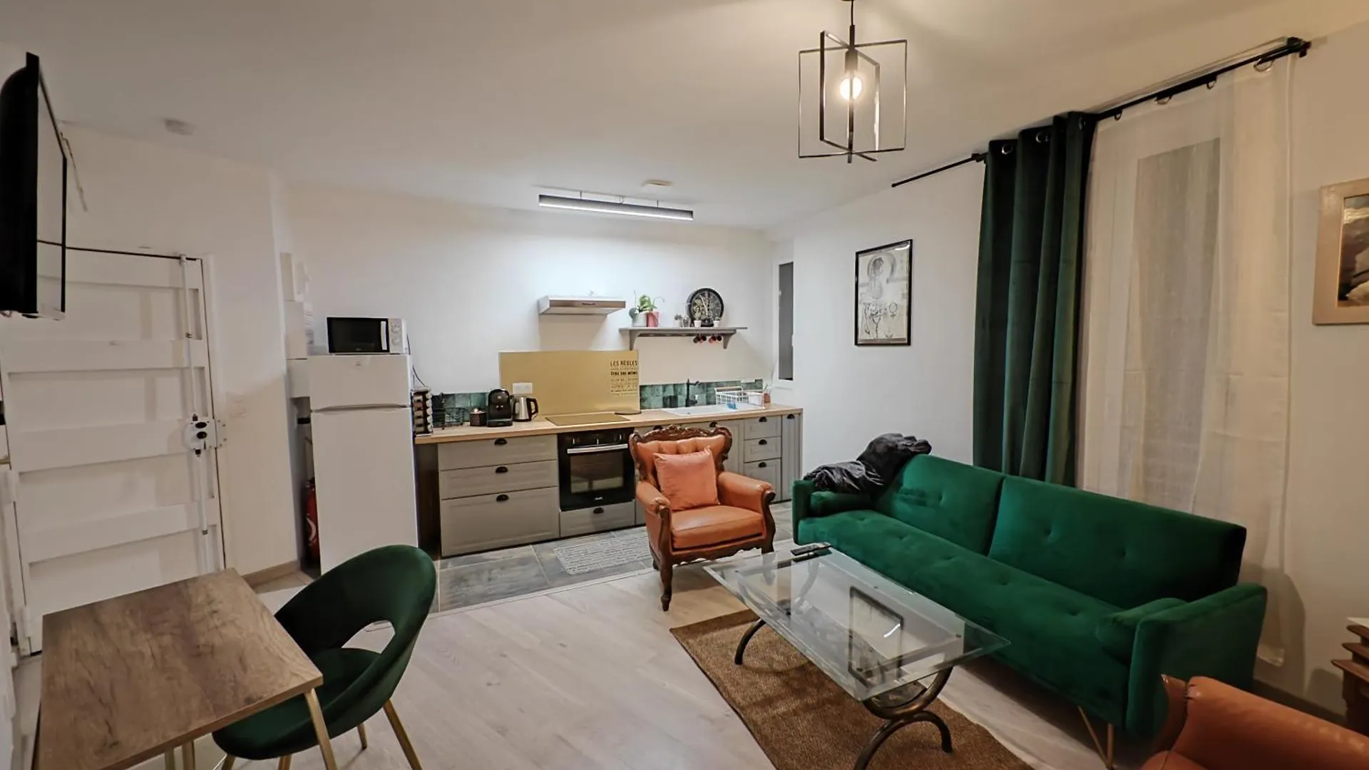Cosy Appartement T2 Proche Paris Ivry-sur-Seine 0*,  France